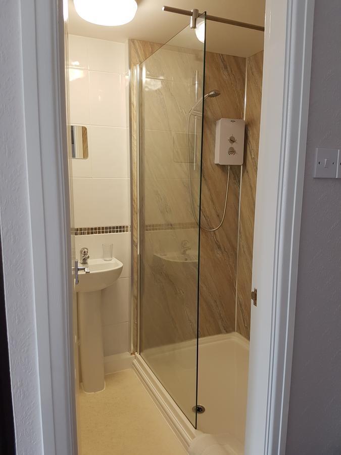 Alexandra Lodge Guest House Честер Экстерьер фото