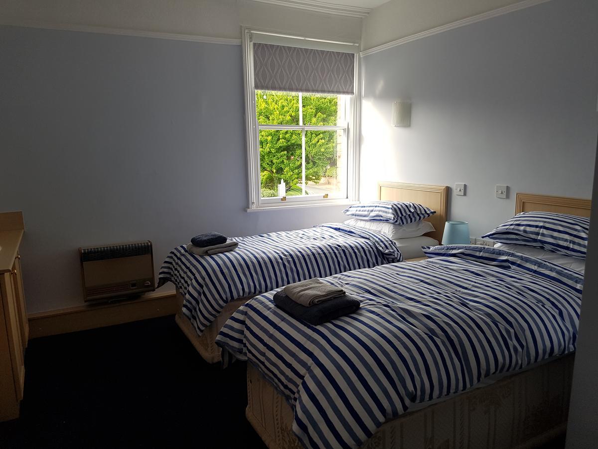 Alexandra Lodge Guest House Честер Экстерьер фото